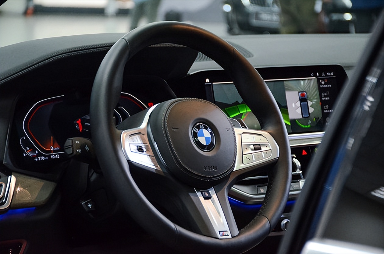 全新宝马x5长轴距版官图发布,宝马x5f15m套件