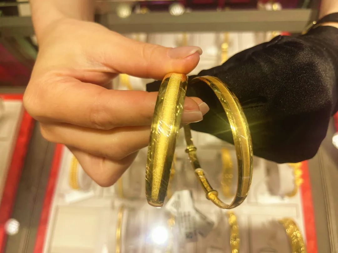 昌平金店金价比市里便宜吗 (昌平国泰百货金价)