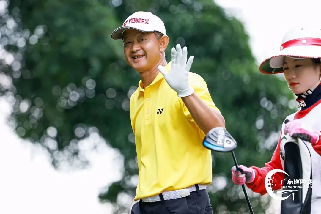 沈嵘南派足球名将,足球运动员沈嵘