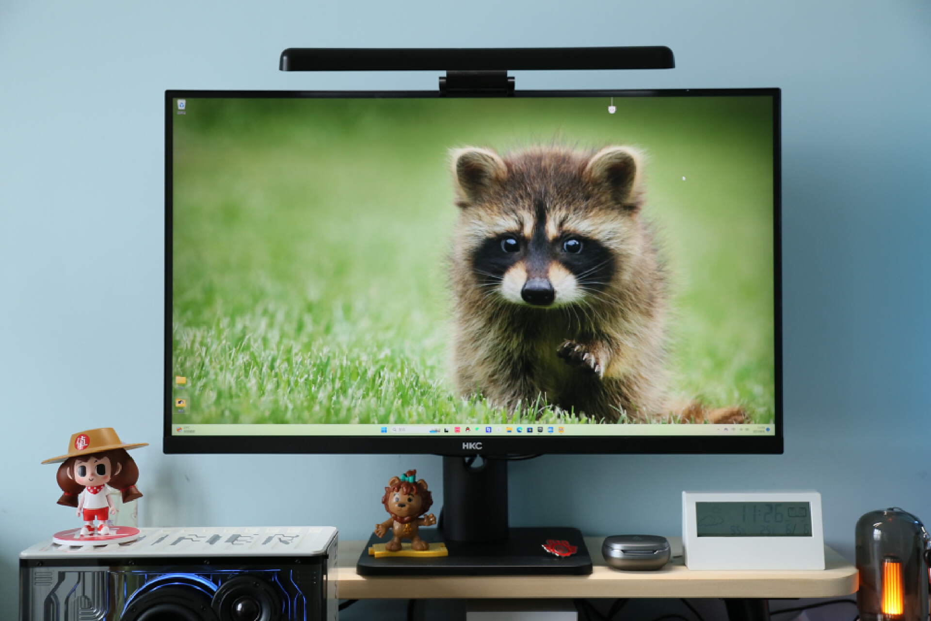 hkc2k曲面显示器评测,hkc24寸曲面144hz显示器推荐