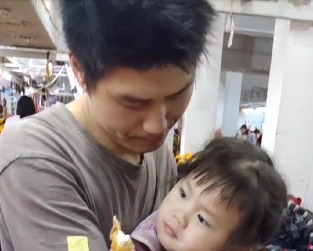 妮妮工厂小员工,妮妮的真实妈妈