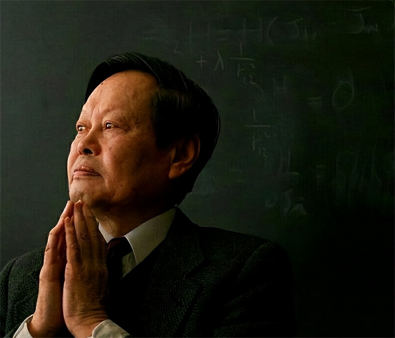 翁帆继承了杨振宁的别墅吗,杨振宁给翁帆留一套房子