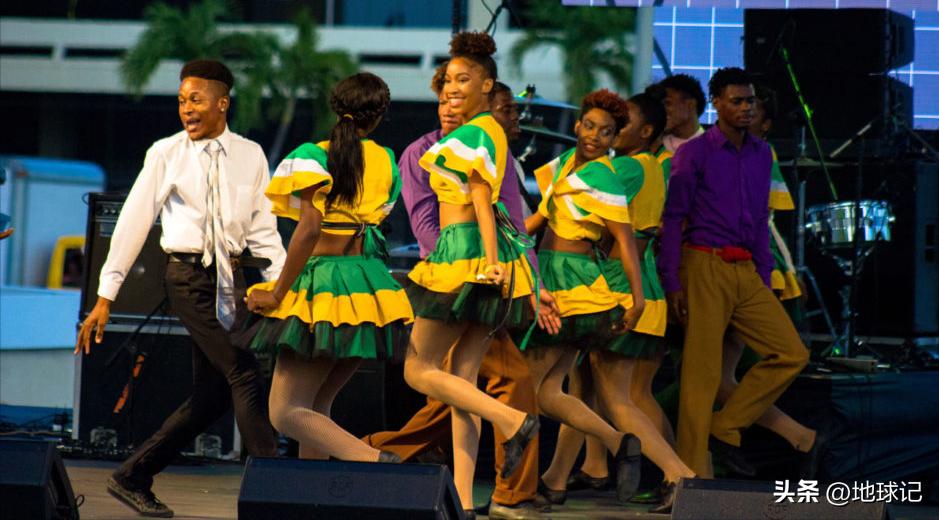 无父之国牙买加,牙买加的无父之国