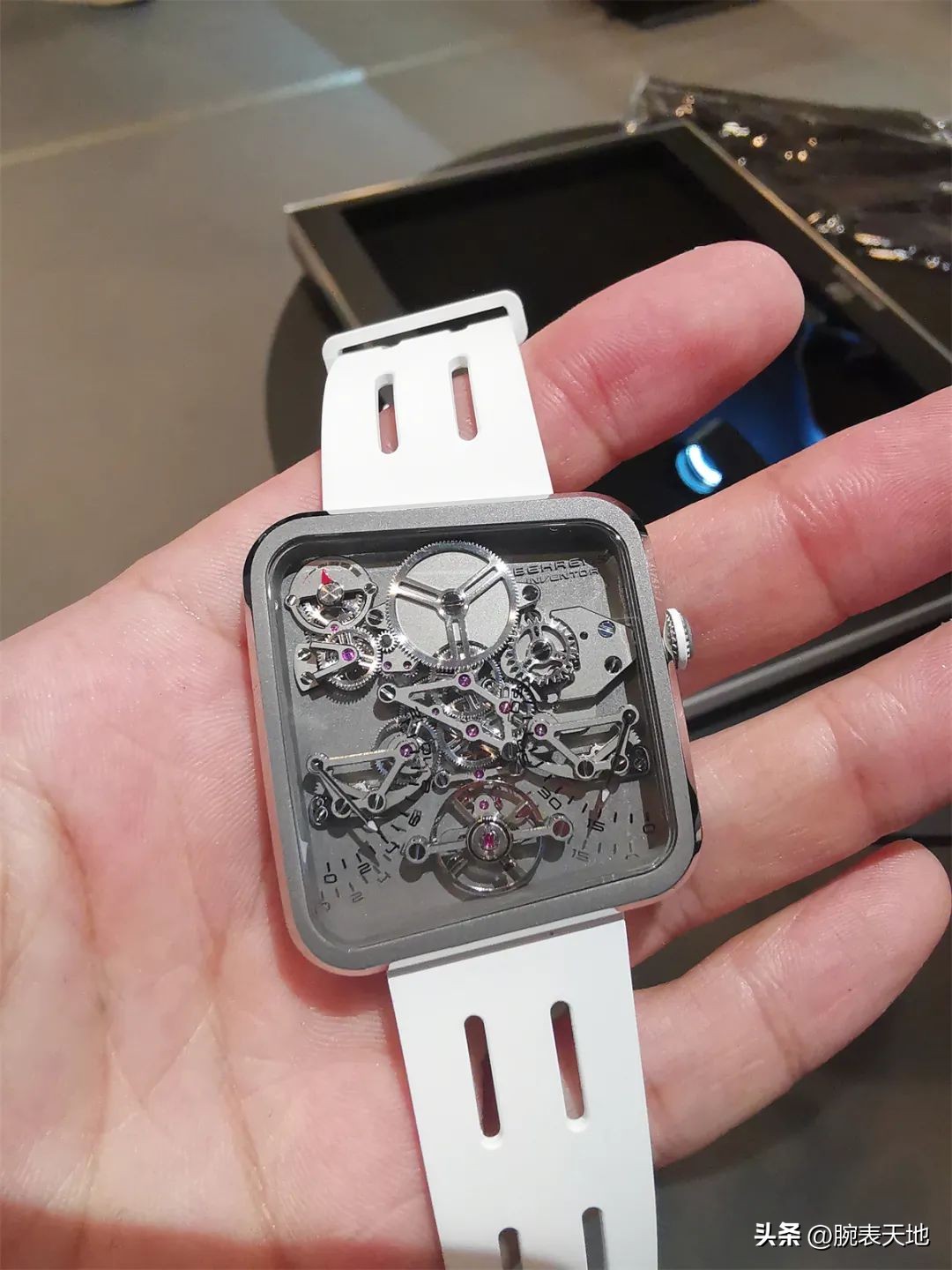 前段时间火爆的国产表,真正的国产表