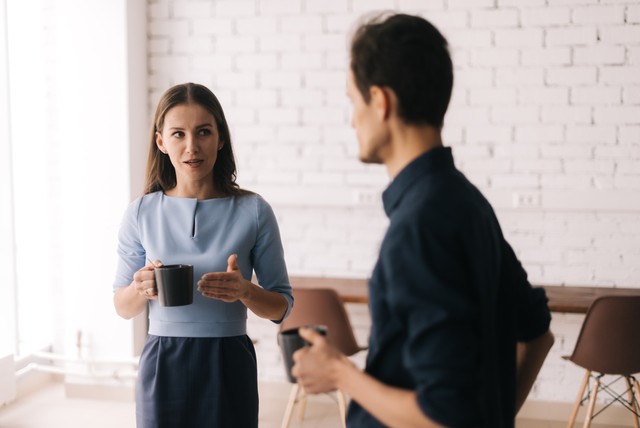 怎么才能和女生聊起来,如何和女生聊下去