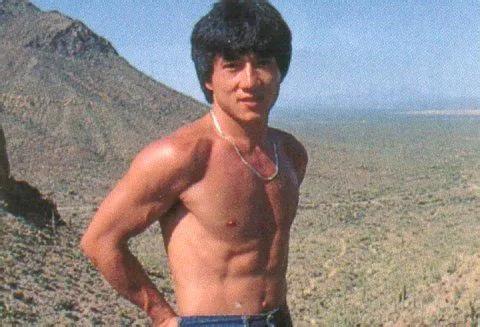 成龙那些年受过的伤全集,那些年的成龙搞笑电影