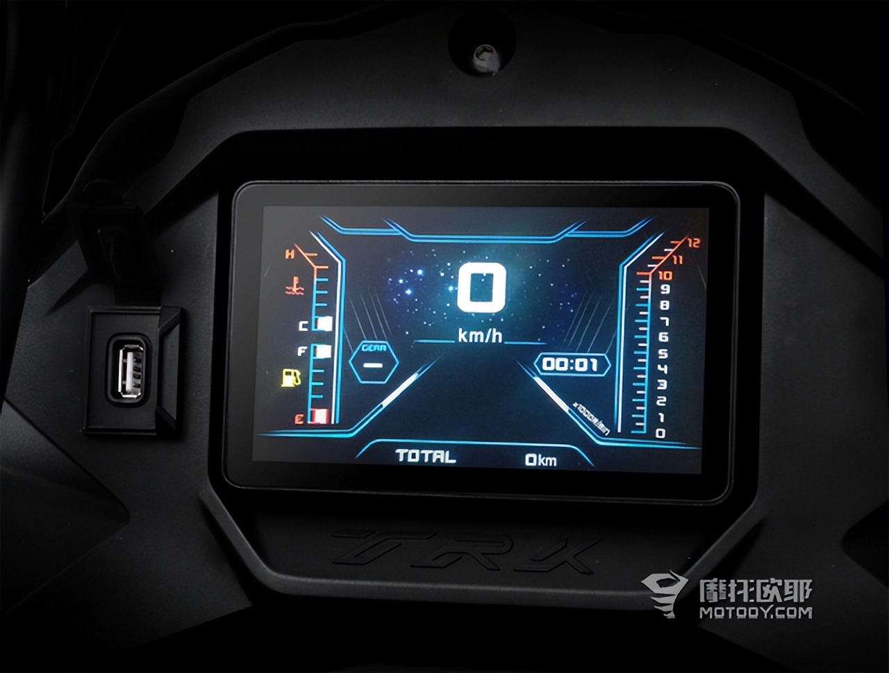 benelli贝纳利trk502巡航摩托车,贝纳利2020年款trk502降价登场