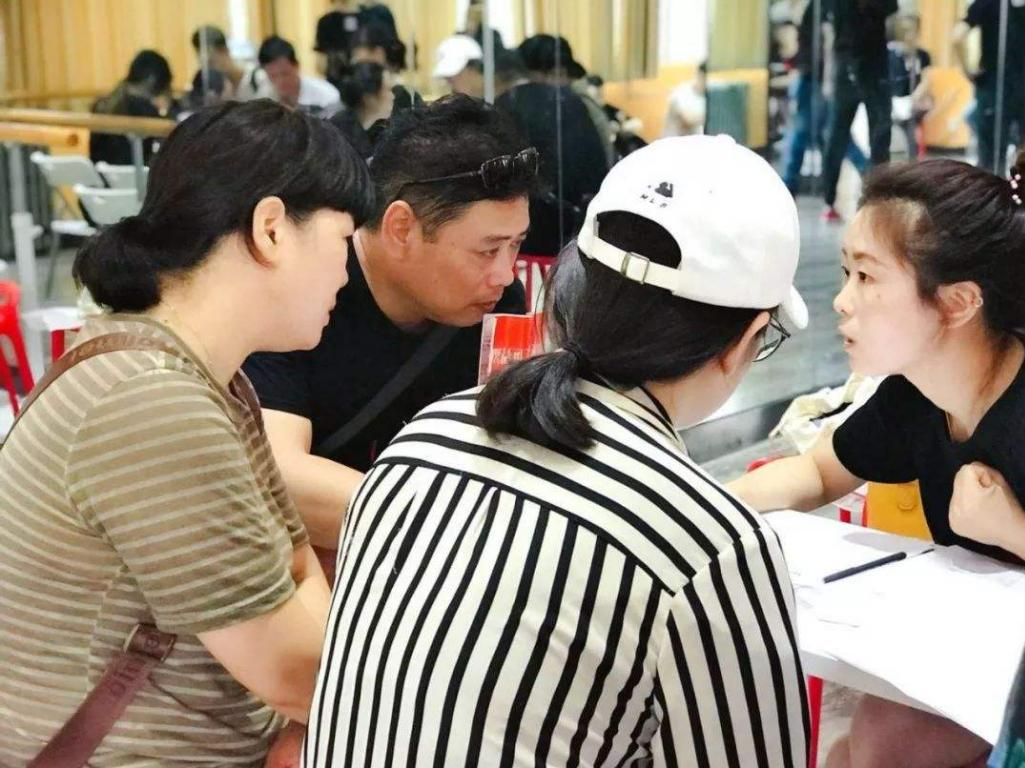 就业前景好适合女生报考的专业,适合女生报考又有前景的专业