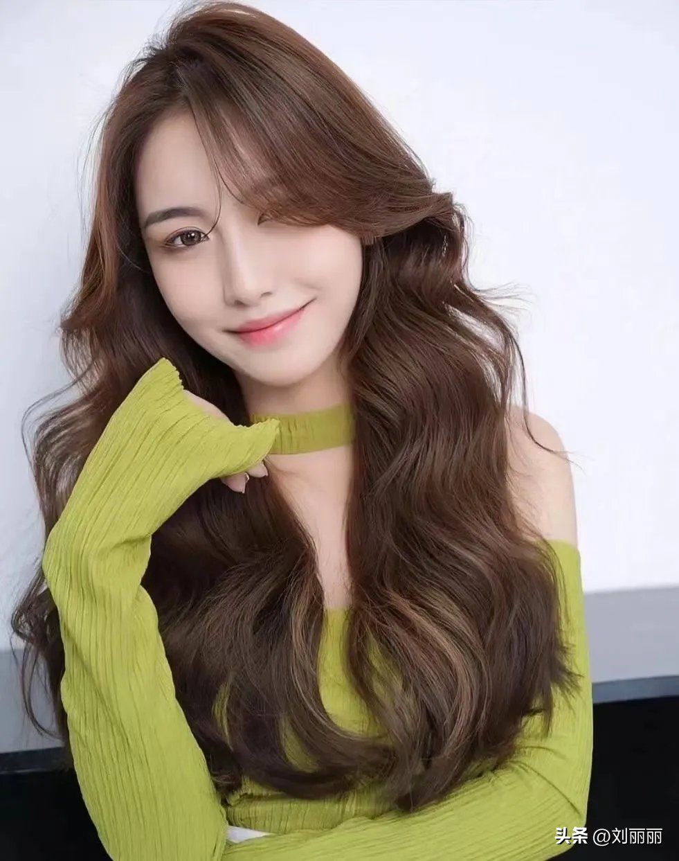 波波头挑染造型怎么搭配,减龄波波头烫发发型