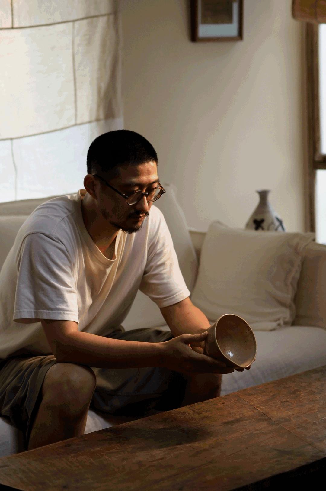 放弃高薪工作，在400m²的“小窝”里，造一所古道具商店