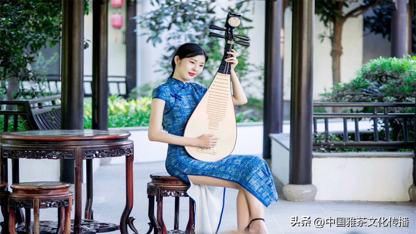 往事越千年人生弹指间意思解释,往事越千年人生弹指间的含义