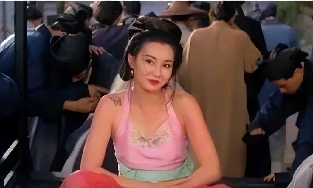 大意了！4000点美女分析师原来是股神