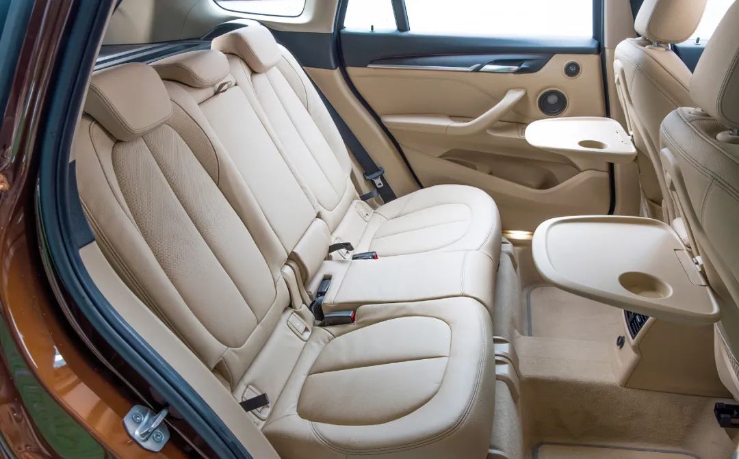 2016宝马x1新款价格,全新一代宝马x1灯光