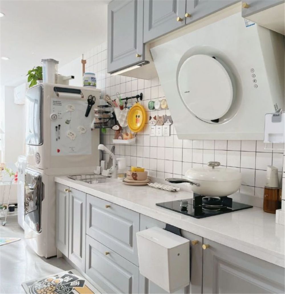 女生买25平公寓丢脸吗,90后姑娘买了一个20年老房子