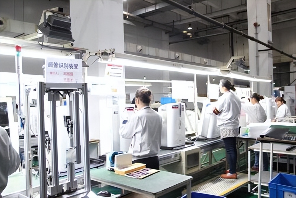 曾一手推动了液晶技术普及，比索尼松下资历老的百年夏普为何陨落