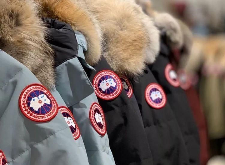 穿了一次加拿大鹅，还是换回了鸭鸭！经验教训：羽绒服别只看品牌