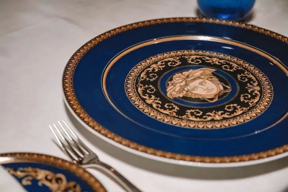 国内有钱也住不了的酒店,东西买不起怎么办