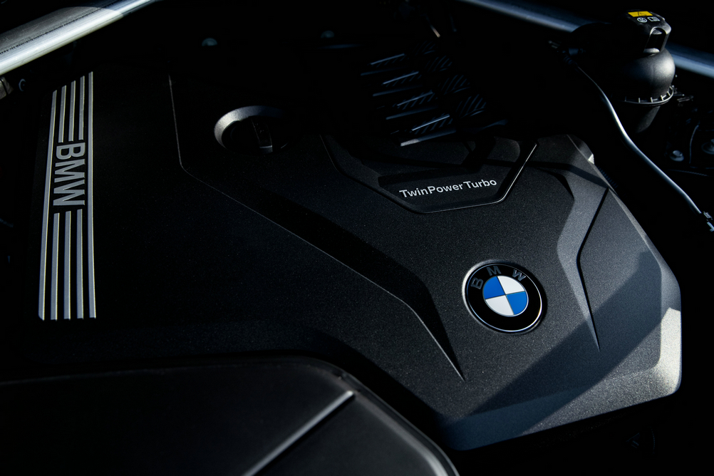 宝马x5xdrive30i曜夜版顶配,宝马x5xdrive30li尊享型m运动曜夜