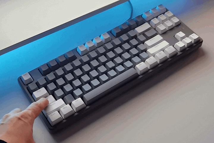 黑爵104键机械键盘,pbt键帽食品级