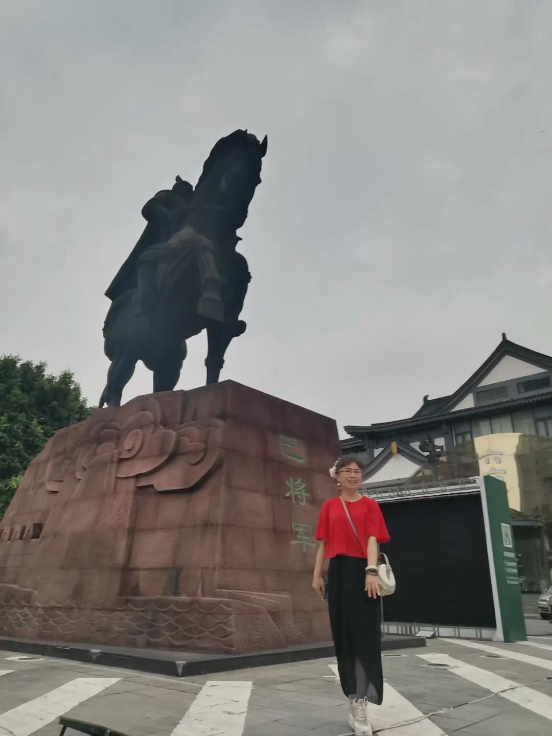 游山城重庆网红打卡地,游走重庆非网红打卡地巴国城