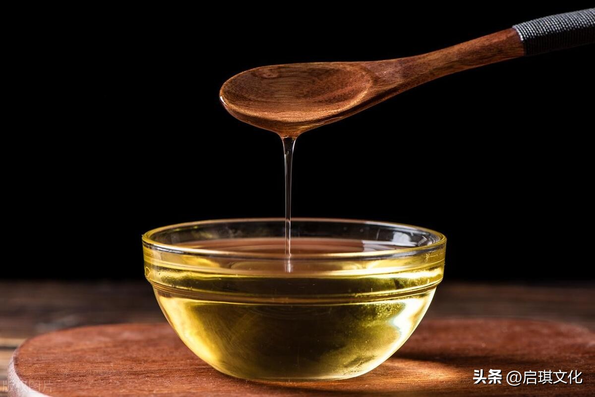 买食用油这3种再便宜也不能买 (买食用油避免哪些坑)