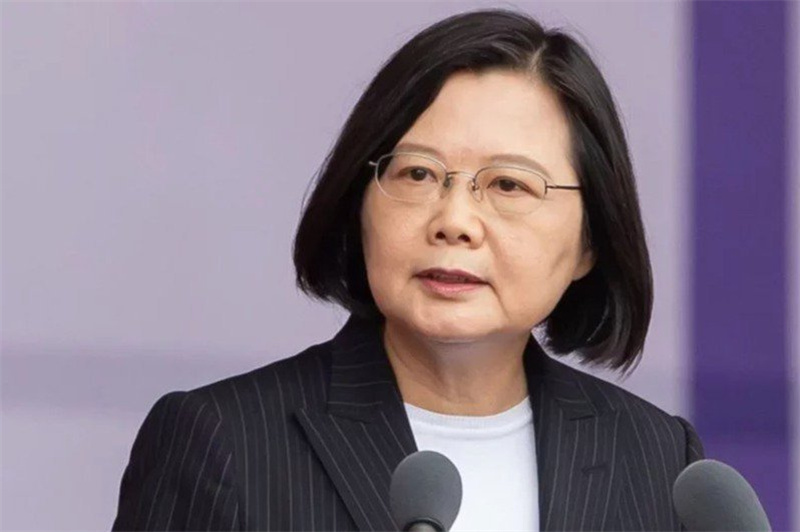 国民*党**大会上多人互殴，曾在大陆任职的台商徐正文被*倒打**在地