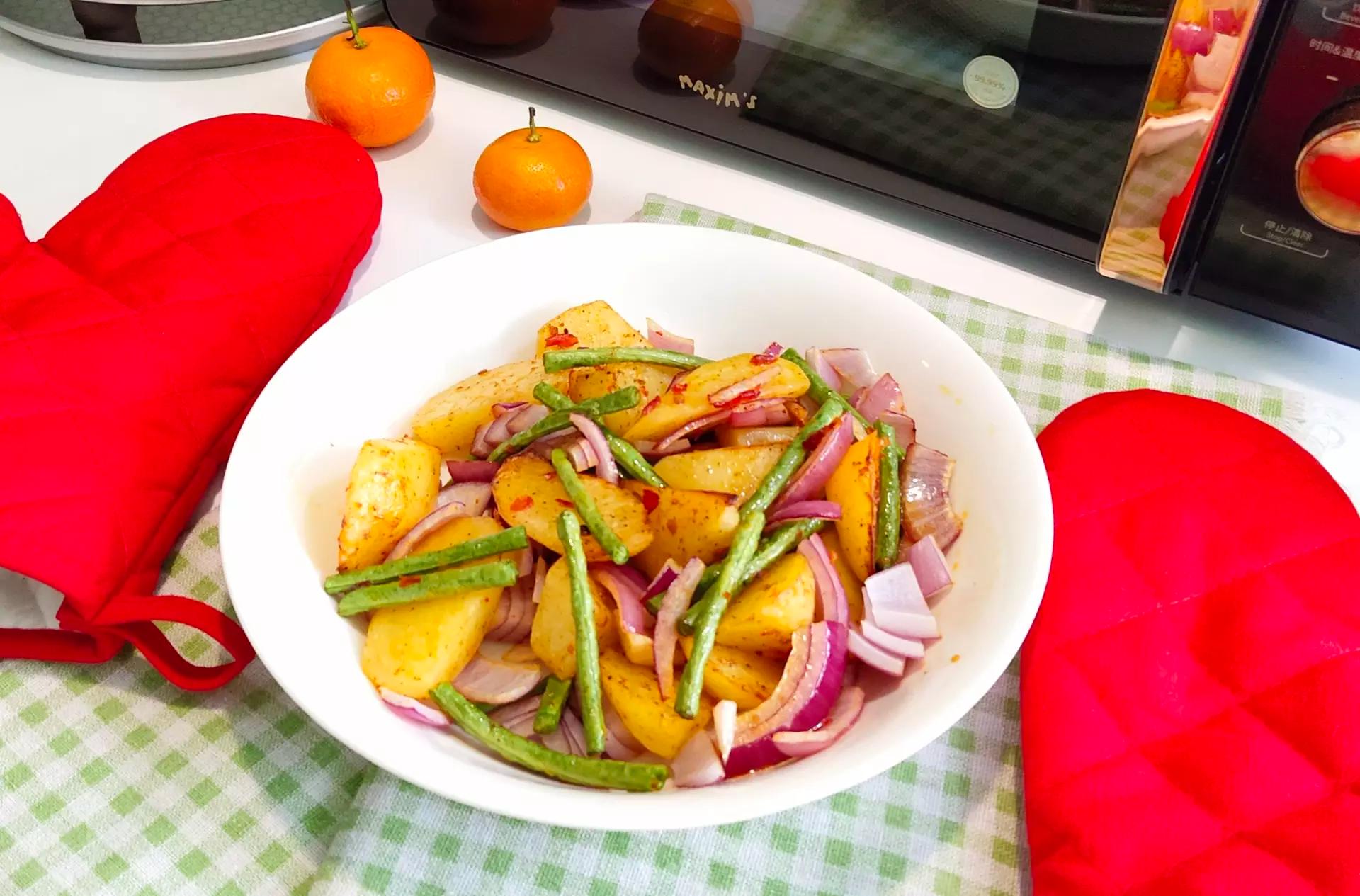 家里的烤箱、空气炸锅都在吃灰，还要添一台空气炸烧烤微波炉？