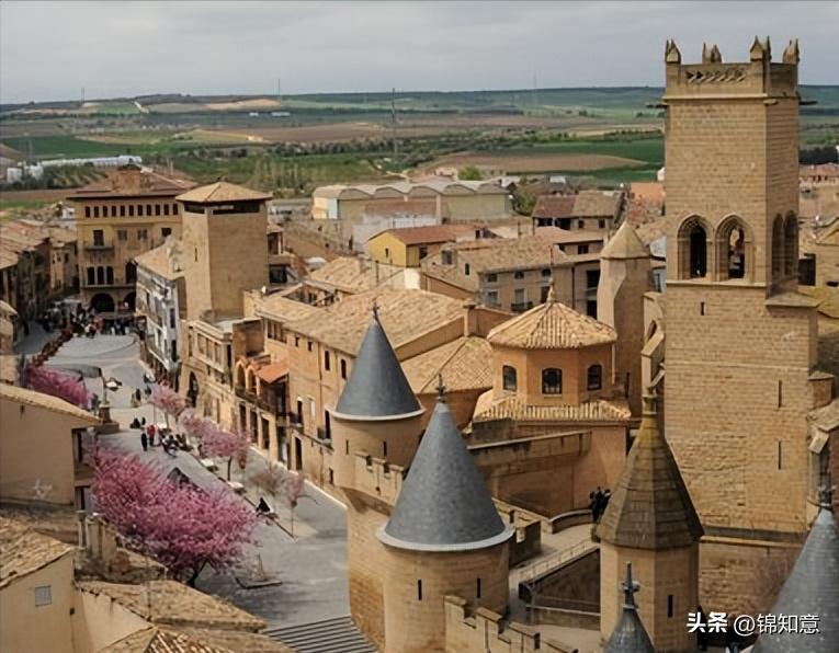 西班牙靠海小镇,西班牙国王虾米