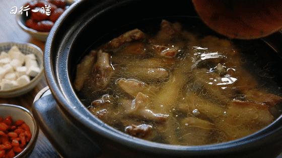 一鸽胜九鸡鸽子汤做法,一鸽胜九鸡汤功效与作用