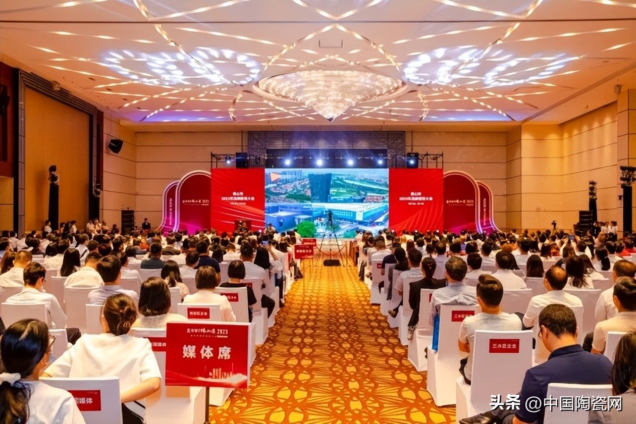 广东佛山鹰牌陶瓷50周年,鹰牌瓷砖佛山认证品牌