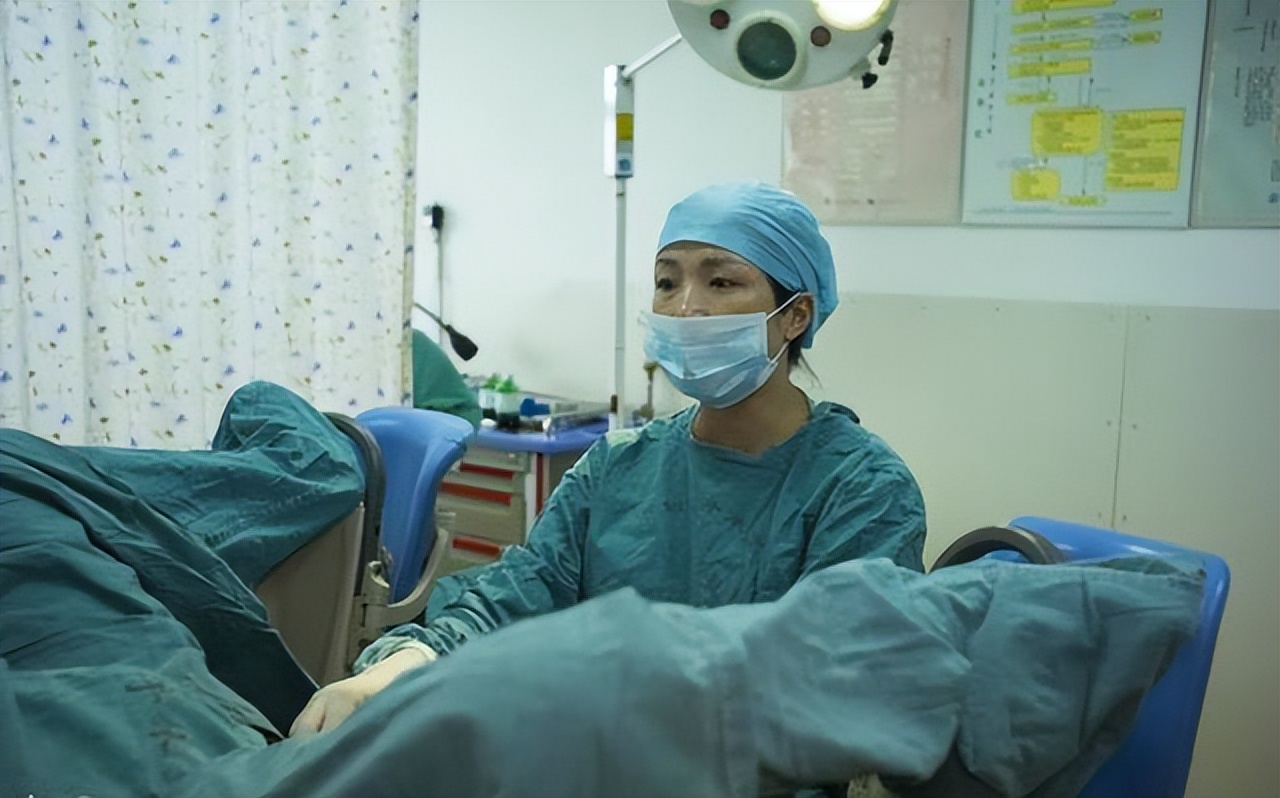 妇产科医生生孩子顺产还是剖腹产,产科医生自己生孩子感受