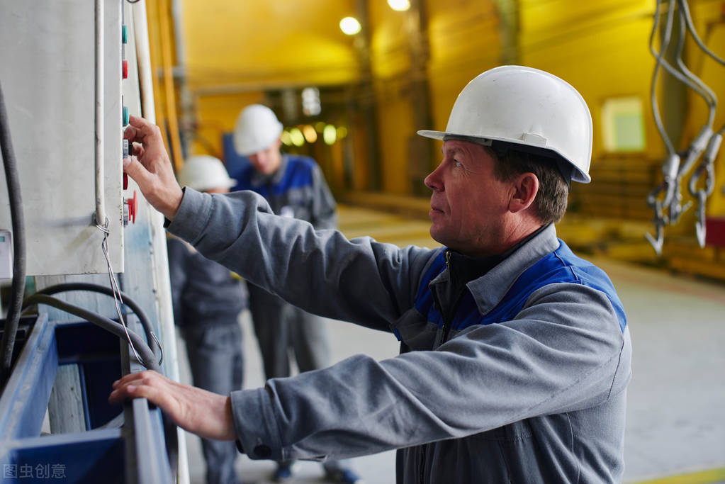 劳保鞋如何不伤脚,劳保鞋怎么选才不会脚痛