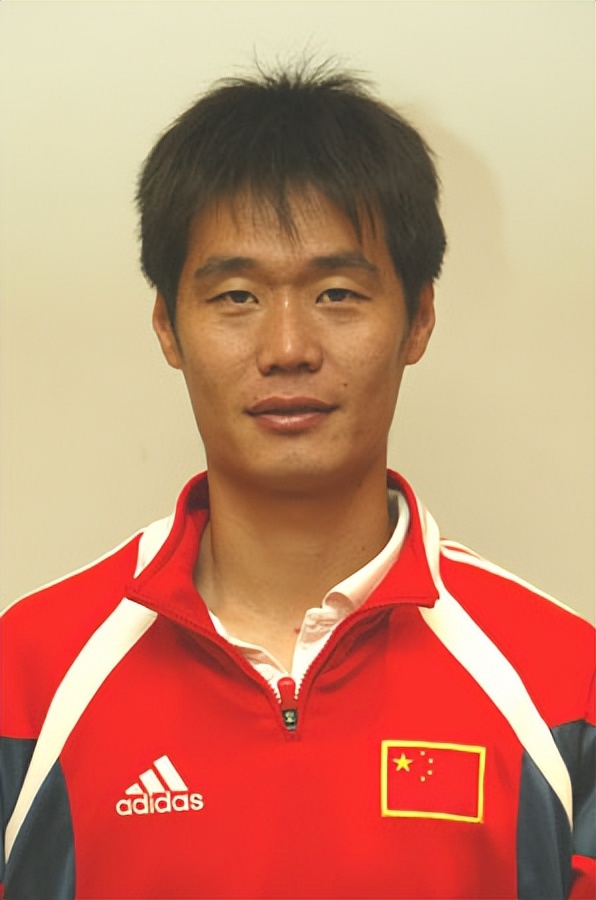 李霄鹏鲁能换帅视频,山东足球李霄鹏最新消息