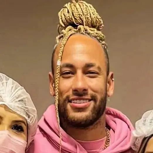 世界杯好看的球员,世界杯经典发型