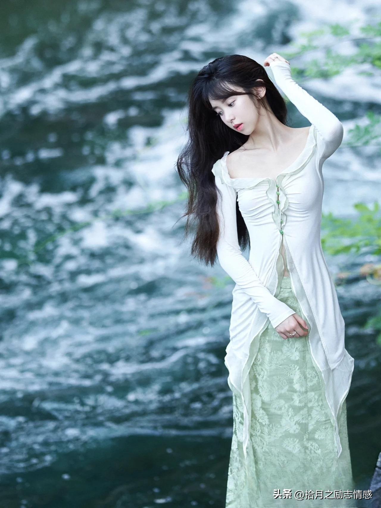 时光渡口，牵念保持缄默