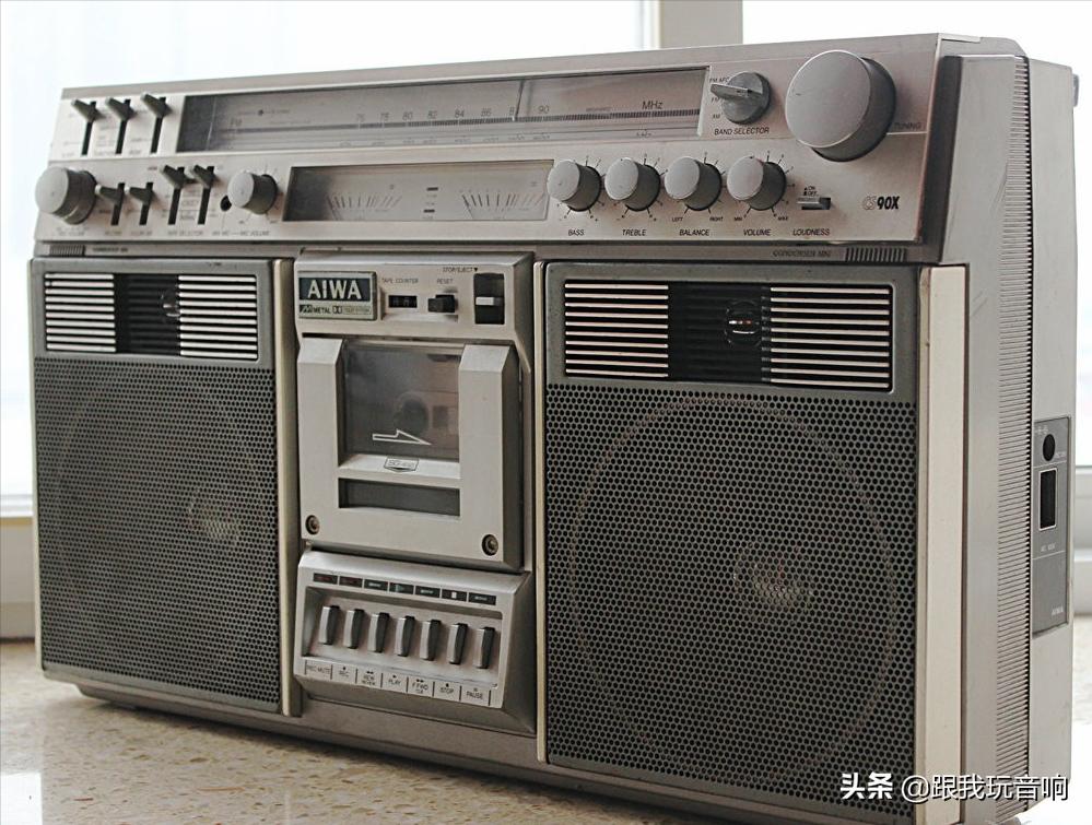 爱华AIWACS-90X经典双UV表单卡收录机