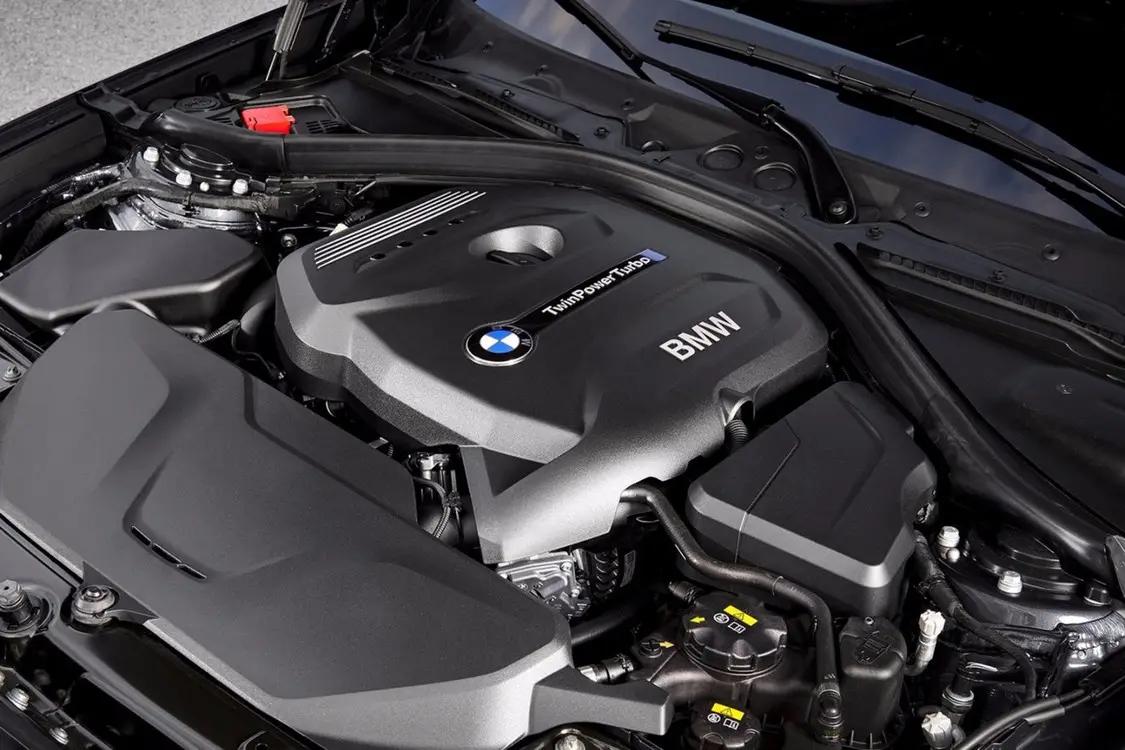 2018款1.5t低功率雅阁测评,本田雅阁旗舰版对比帕萨特顶配