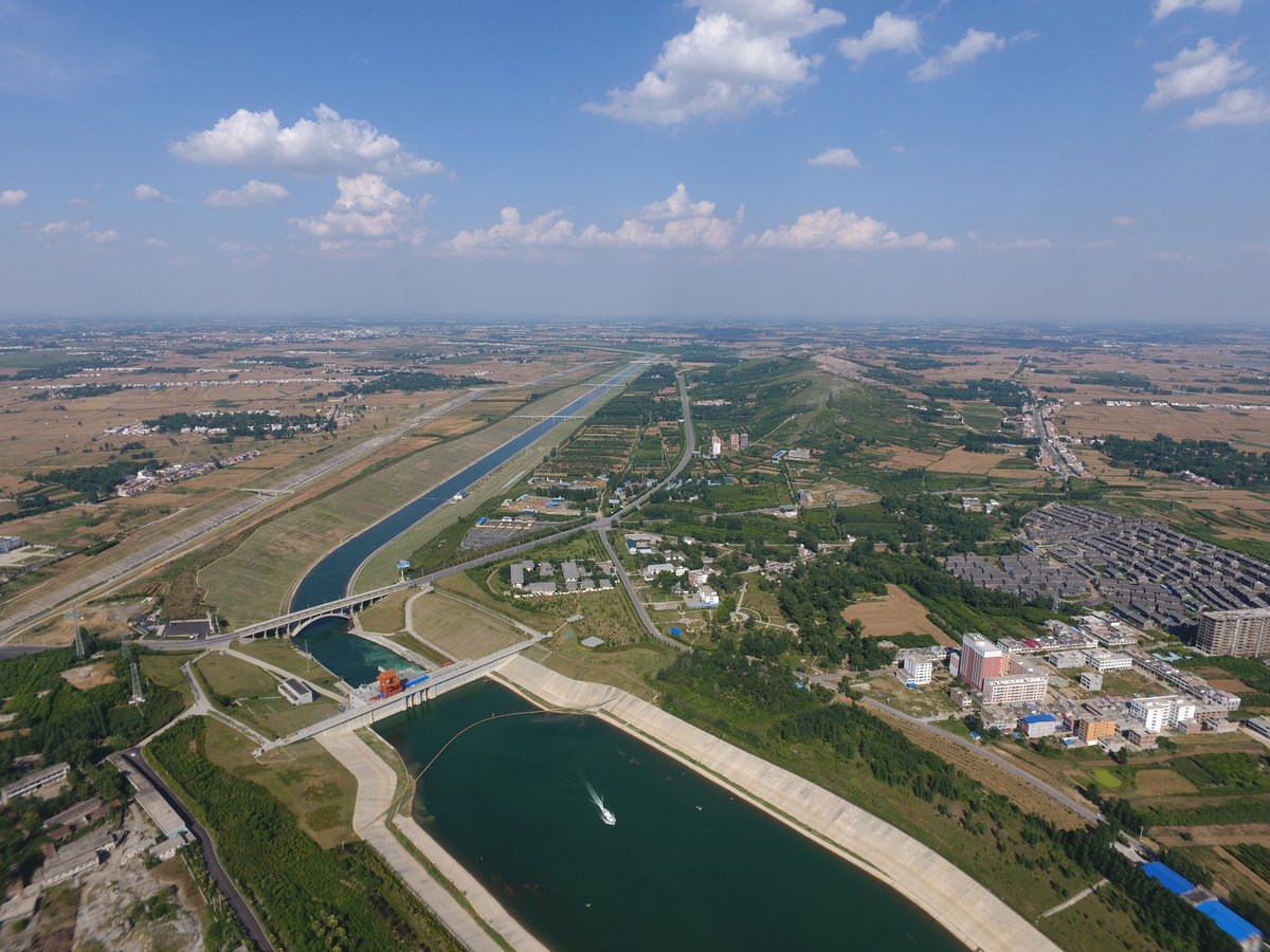 为什么动物喝脏水没事而人类有事,为什么野生动物可以喝泥巴水