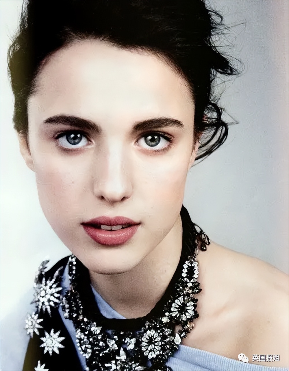 霉霉演唱会美国小姐开场自我介绍,霉霉与打雷姐现身超级碗