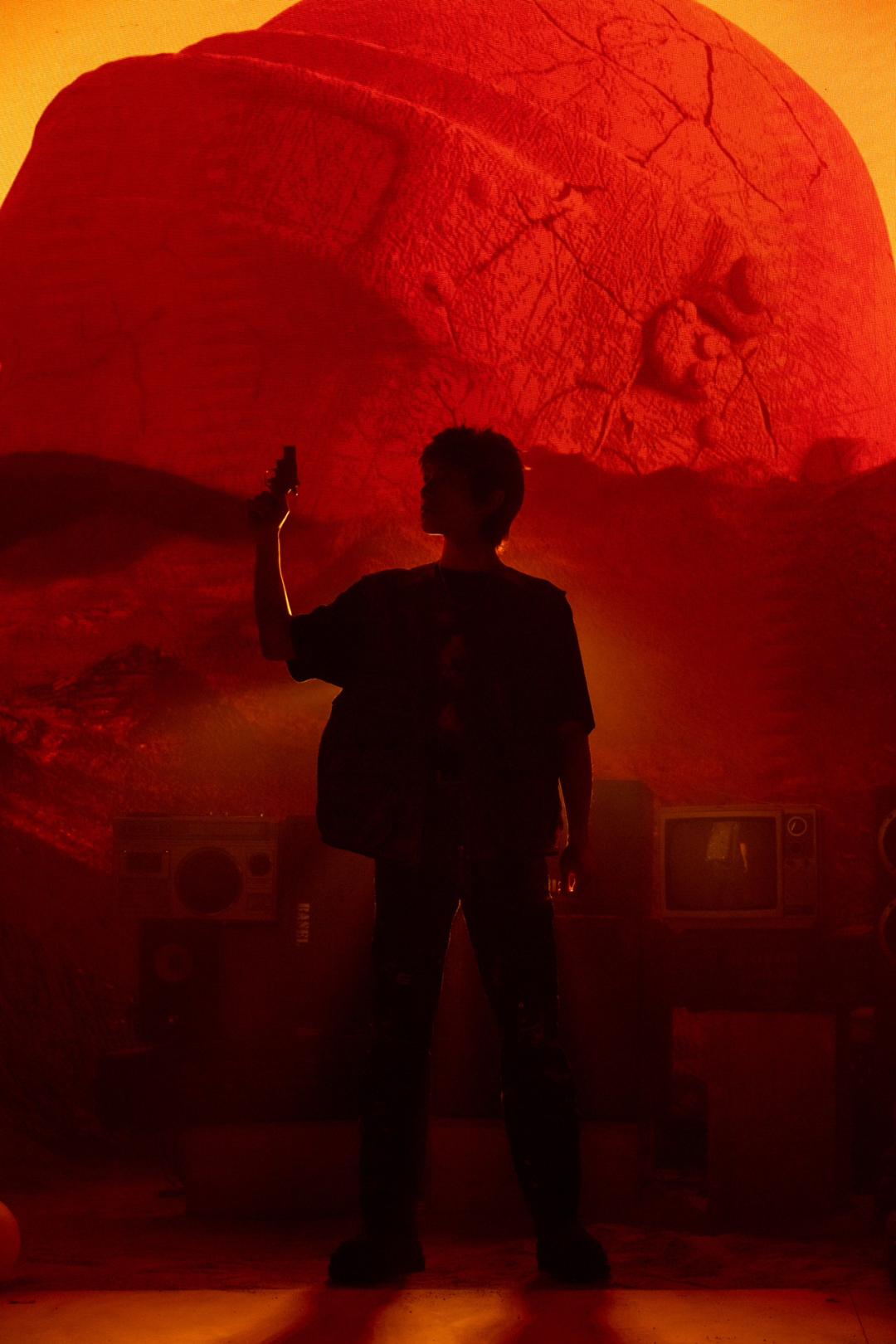 和平精英四排节超级周末来袭,火星刚枪王华晨宇即兴弹唱语音包