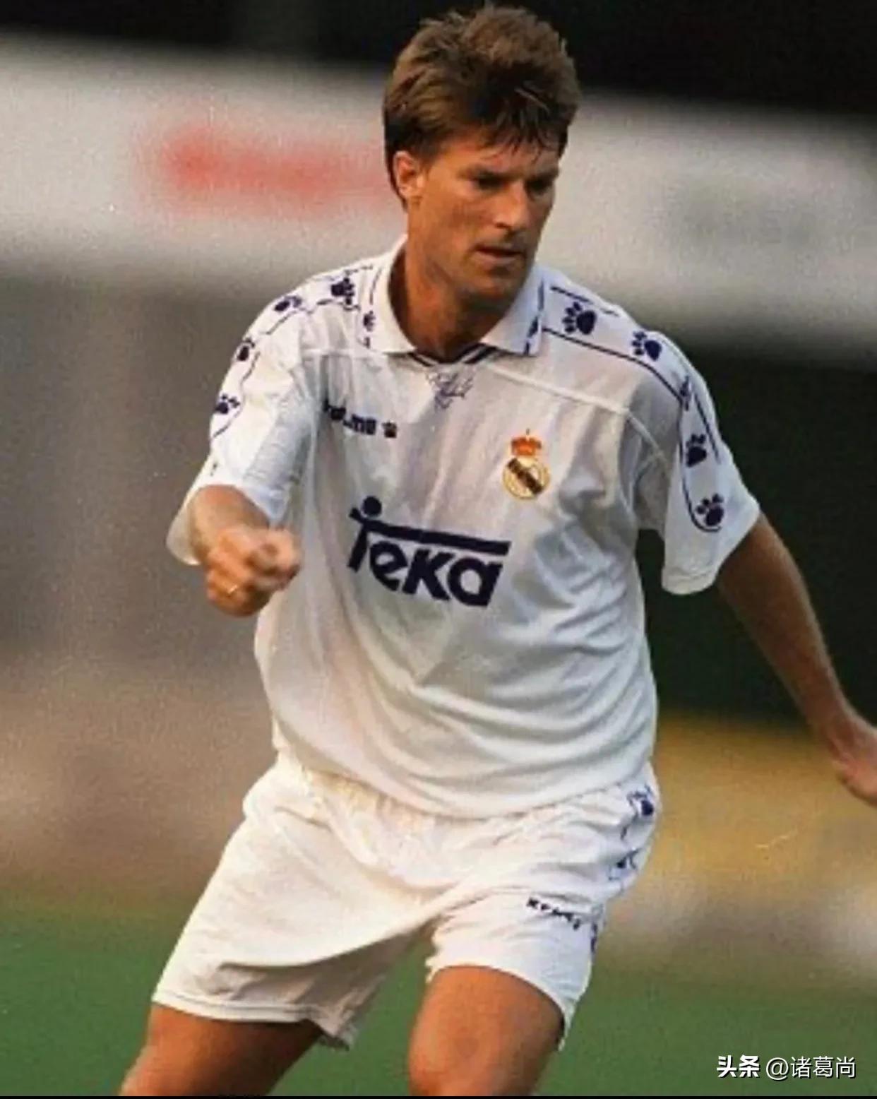 劳尔时期的皇家马德里阵容,翩翩少年衣服