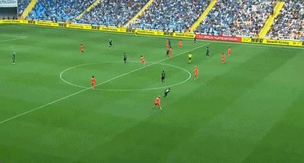 武磊一场属于中国的希望之光,武磊上一次首发