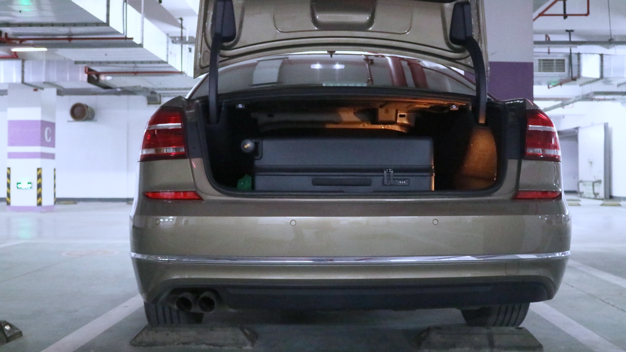 地平线8号行李箱和漫游旅行箱,地平线8号大旅行家系列行李箱