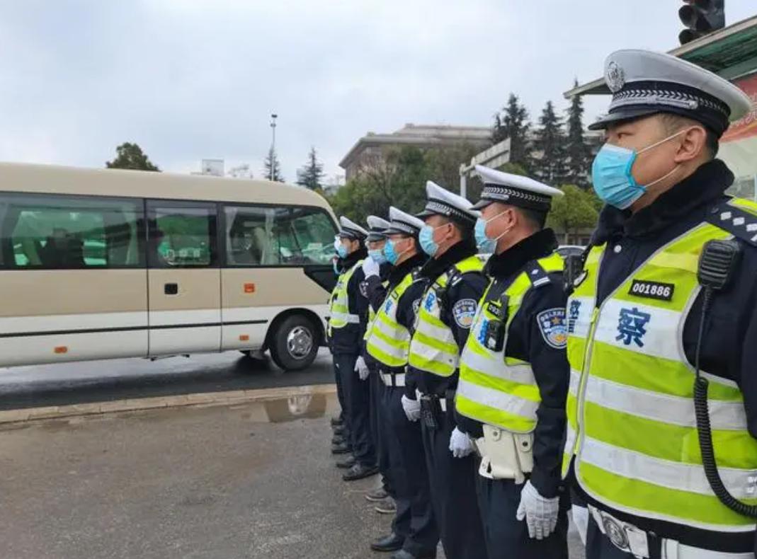 辅警一村一警,辅警一星到五星有什么区别