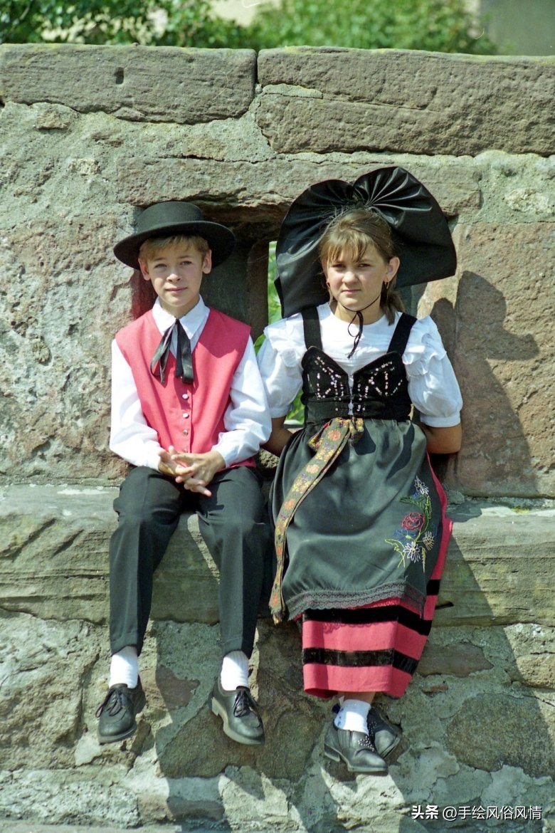 法国民族服装,法国和沙俄军服