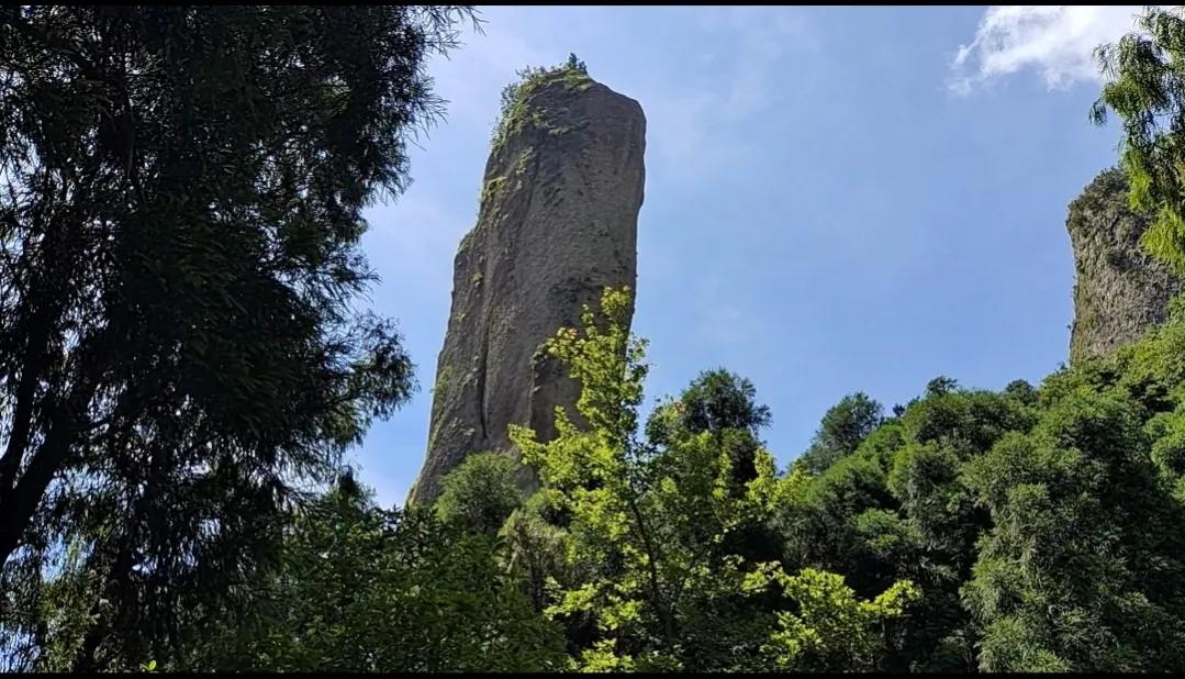 温州雁荡山一日游必去景点灵岩,温州雁荡山一日游