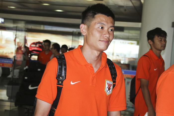 血亏！恒大1.05亿买水货国脚，3年进1球，被鲁能赚去7500万