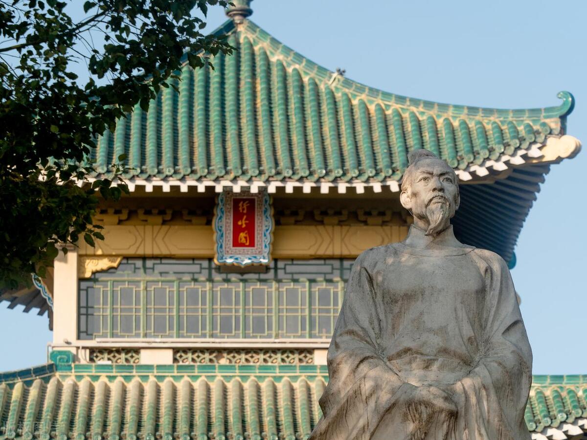 端午节重温历史纪念屈原,端午节为什么要纪念屈原100字