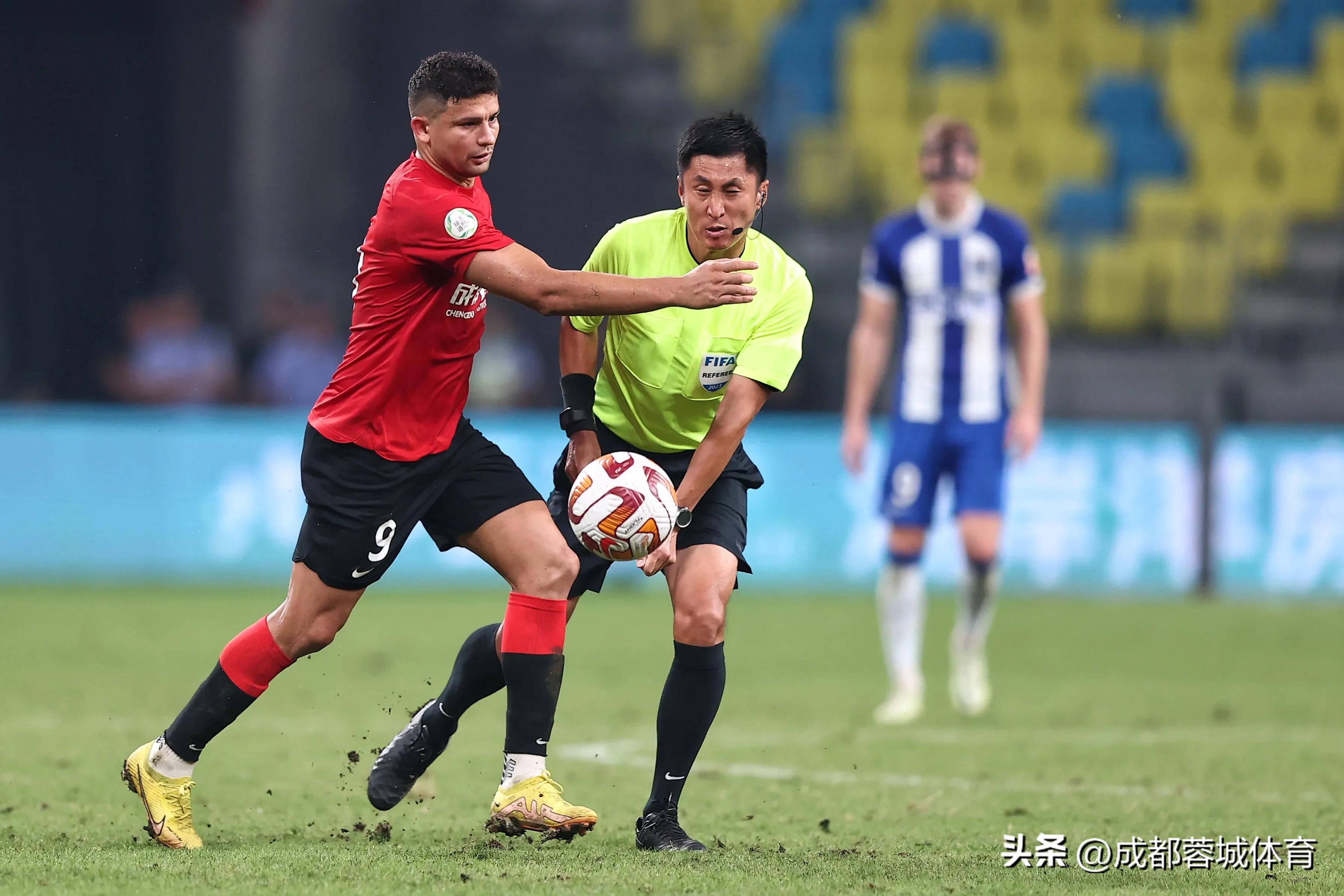 第12轮成都蓉城vs天津津门虎,天津津门虎半场0比1成都蓉城