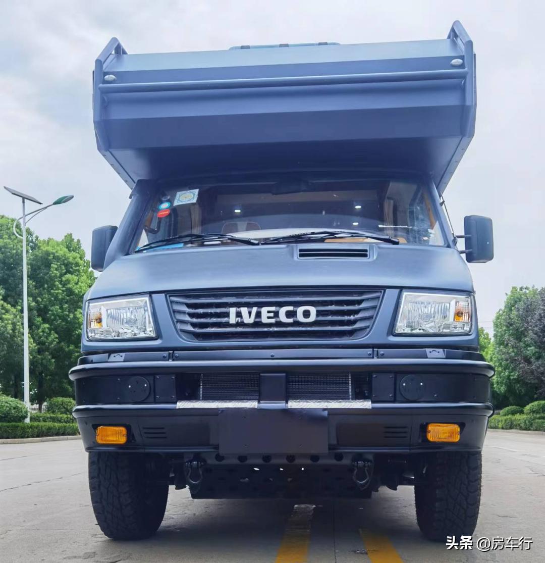 最强依维柯四驱越野房车,军用依维柯作战车